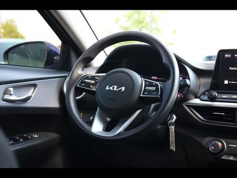 Used 2024 Kia Forte LXS w/ LXS Technology Package image 9