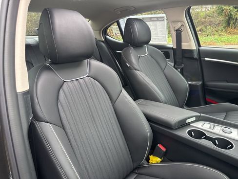 New 2026 Genesis G70 2.5T Prestige image 34