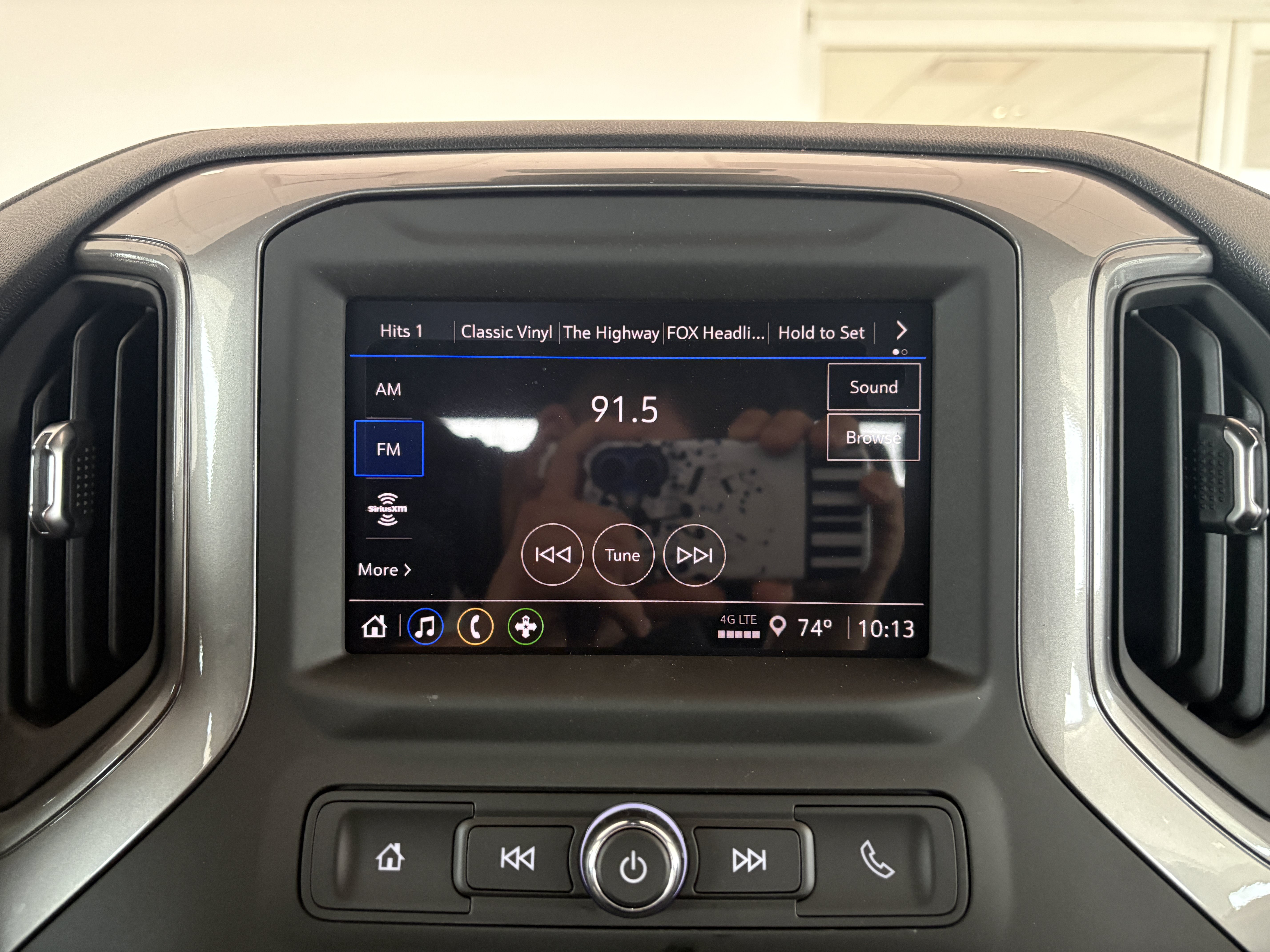 New 2026 Chevrolet Silverado 2500 Custom w/ Custom Value Package AWD/4WD image 16