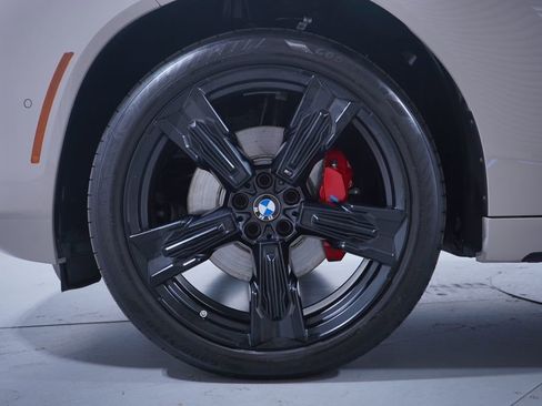 Used 2025 BMW X3 xDrive30i w/ M Sport Package image 2