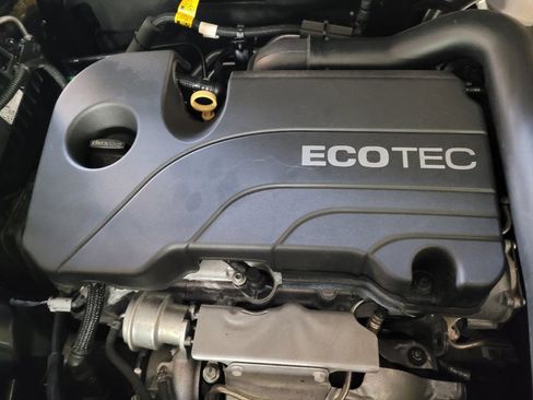 Used 2020 Chevrolet Equinox LS AWD/4WD image 30