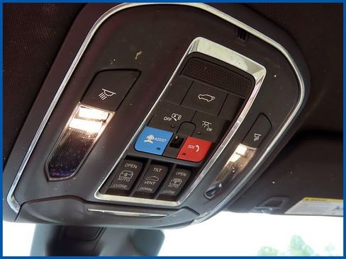 Used 2023 Jeep Grand Cherokee L Limited w/ Luxury Tech Group II AWD/4WD image 18