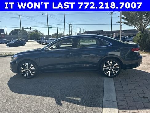 Certified 2022 Volkswagen Passat 2.0T SE image 6