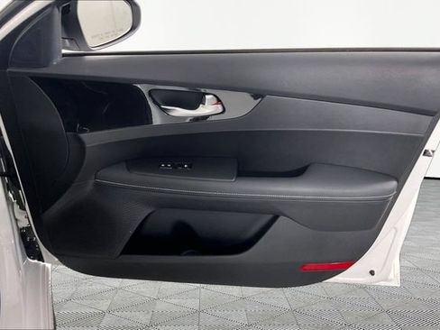 Used 2023 Kia Forte GT-Line FWD image 26