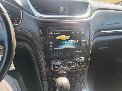 Used 2016 Chevrolet Traverse LT image 18