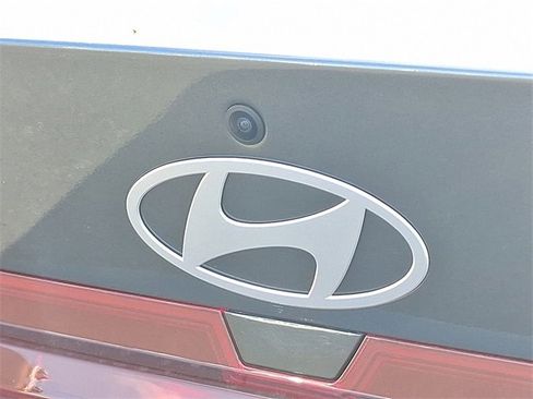 New 2026 Hyundai Elantra SE image 5