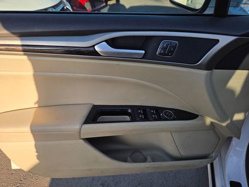 Used 2015 Ford Fusion Energi SE image 8