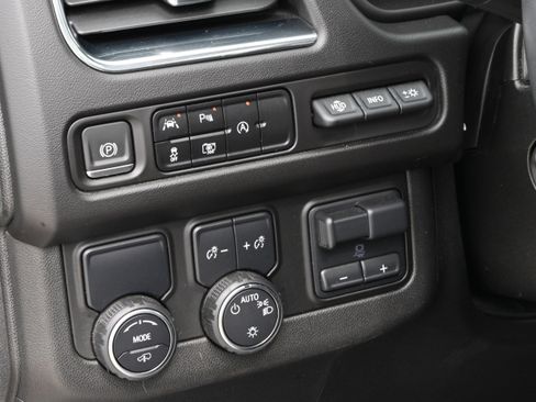 Used 2023 Chevrolet Tahoe High Country RWD image 26