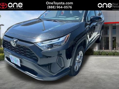 Used 2023 Toyota RAV4 XLE FWD image 1