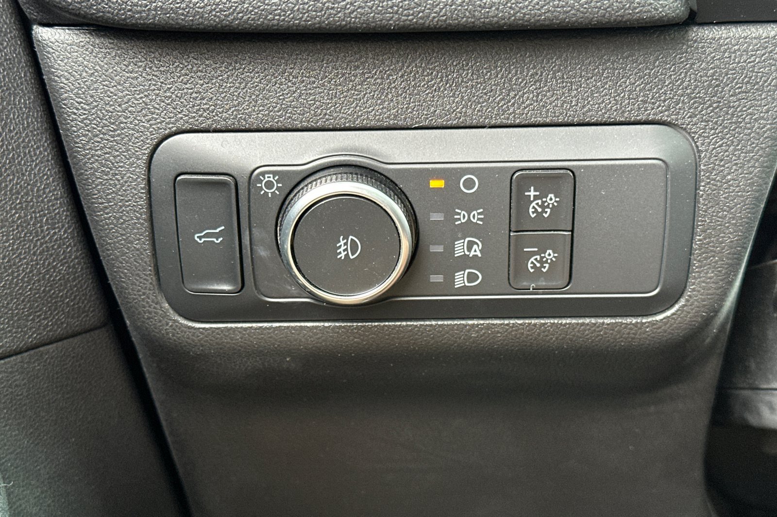 Used 2022 Ford Escape SEL FWD image 27