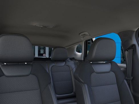 New 2025 Chevrolet Trax LT w/ Driver Confidence Package image 24