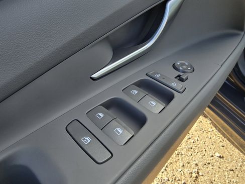 New 2025 Hyundai Elantra Blue image 24