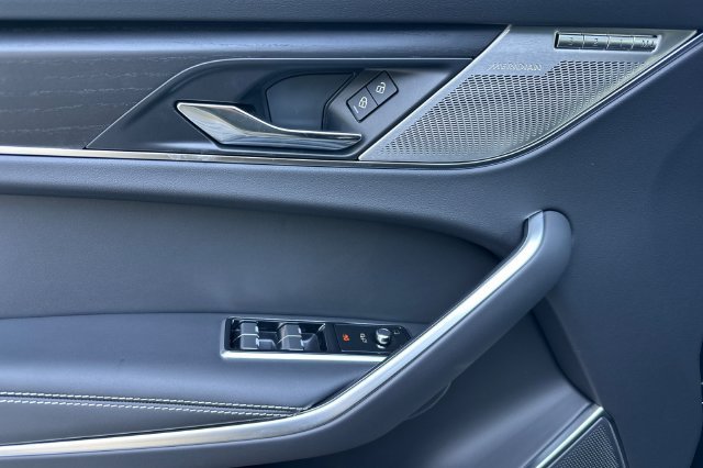 New 2026 Jaguar F-PACE R-Dynamic S AWD/4WD image 10
