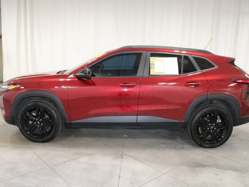 Used 2024 Chevrolet Trax ACTIV w/ Driver Confidence Package image 6