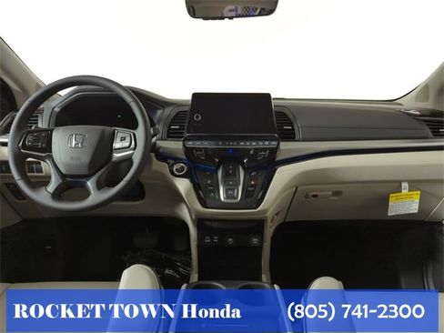 New 2026 Honda Odyssey Touring image 12