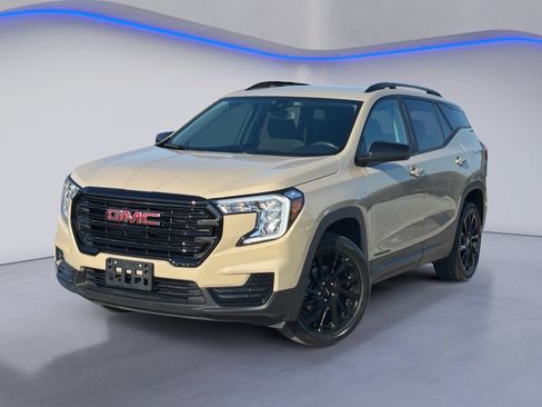 Used 2023 GMC Terrain SLE w/ Driver Convenience Package AWD/4WD image 2