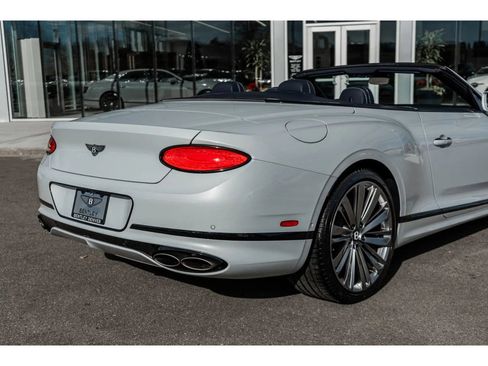 Used 2024 Bentley Continental GT Speed image 13