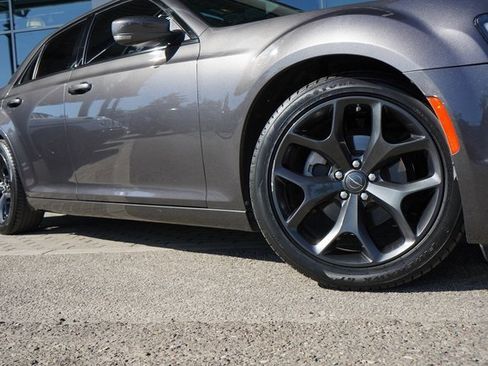 Used 2022 Chrysler 300 S w/ Comfort Group image 10