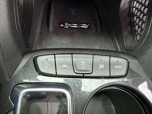 Used 2024 Chevrolet TrailBlazer RS w/ Convenience Package AWD/4WD image 18