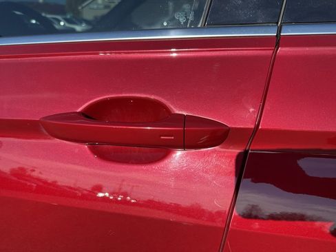 Used 2018 Volkswagen Tiguan SEL image 11