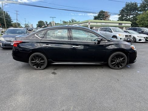 Used 2017 Nissan Sentra SR w/ SR Midnight Edition FWD image 12