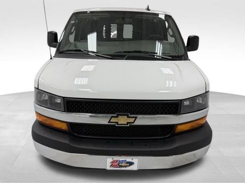 Certified 2025 Chevrolet Express 2500 w/ Driver Convenience Package RWD image 6
