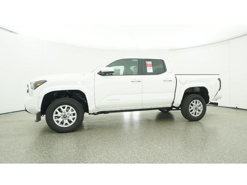 New 2026 Toyota Tacoma SR5 image 18