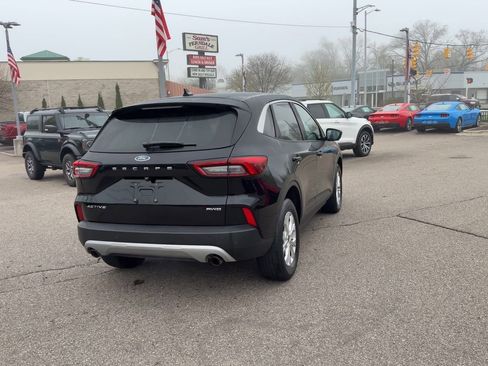 Used 2023 Ford Escape Active w/ Tech Pack #2 AWD/4WD image 10