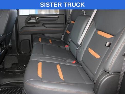 Used 2025 GMC Sierra 2500 AT4 w/ AT4 Premium Plus Package image 27