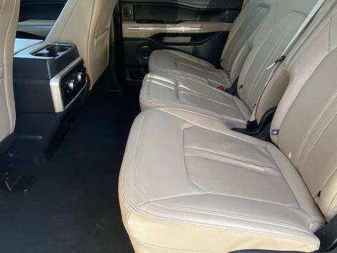 Used 2024 Ford Expedition Max Limited image 15