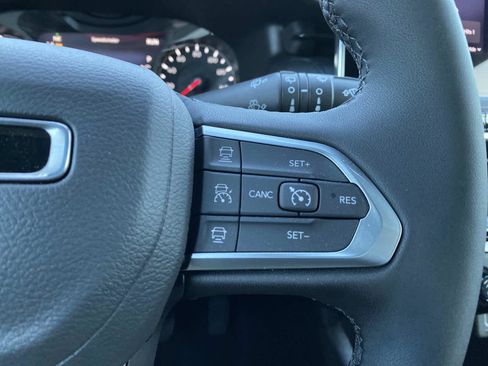 New 2026 Jeep Compass Limited image 13