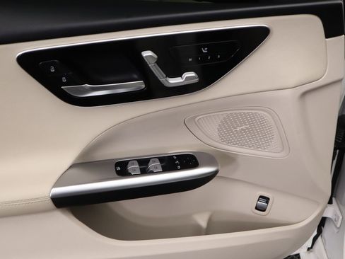 Used 2022 Mercedes-Benz C 300 4MATIC Sedan image 23