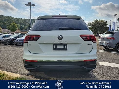Certified 2024 Volkswagen Tiguan SE AWD/4WD image 28