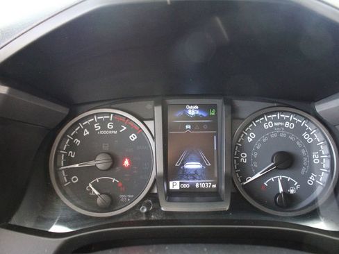 Used 2021 Toyota Tacoma TRD Off-Road w/ Technology Package AWD/4WD image 30
