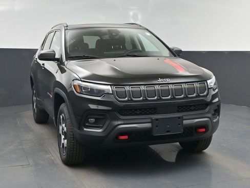 Used 2022 Jeep Compass Trailhawk w/ Trailhawk Elite Group AWD/4WD image 21