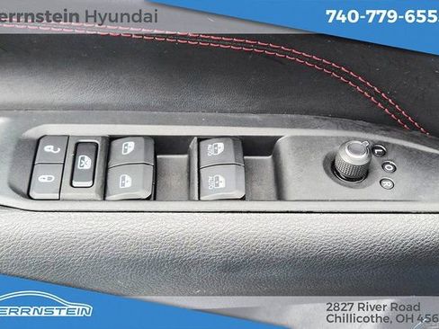 Used 2022 Jeep Compass Trailhawk image 17