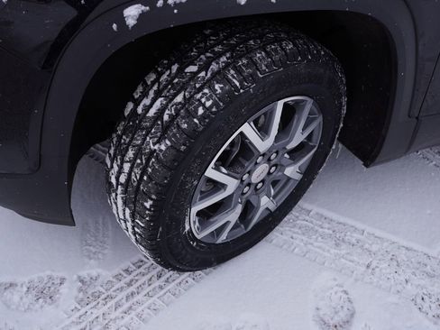 Certified 2023 GMC Acadia SLT w/ Preferred Package image 14