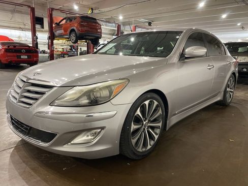 Used 2012 Hyundai Genesis 5.0 R-Spec image 7