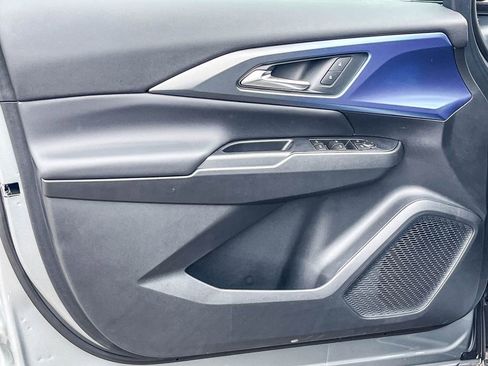 New 2026 Chevrolet Equinox EV LT image 19