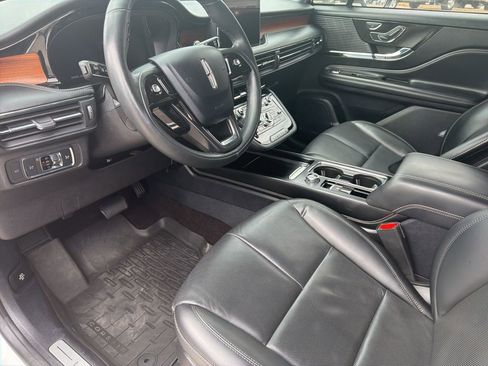 Used 2022 Lincoln Corsair Reserve w/ Elements Package image 12