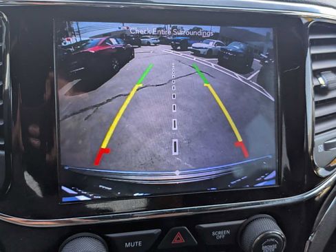 Used 2019 Jeep Grand Cherokee Limited w/ Trailer Tow Group IV AWD/4WD image 24