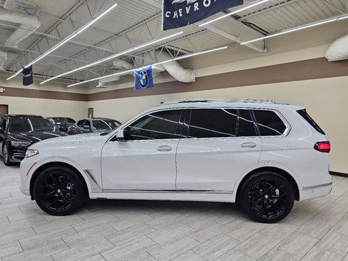 Used 2019 BMW X7 xDrive40i w/ Premium Package AWD/4WD image 9