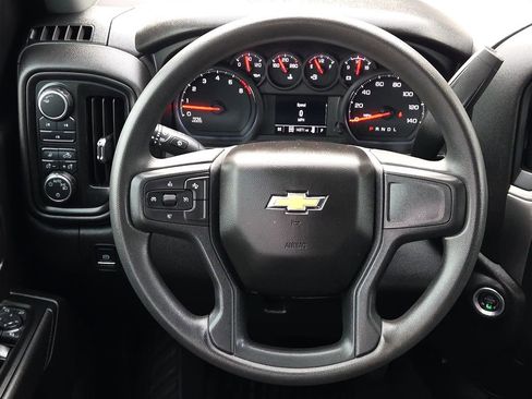 Used 2025 Chevrolet Silverado 2500 Custom w/ Custom Value Package image 17