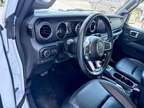 Used 2021 Jeep Wrangler Unlimited Rubicon 4xe w/ Steel Bumper Group image 10