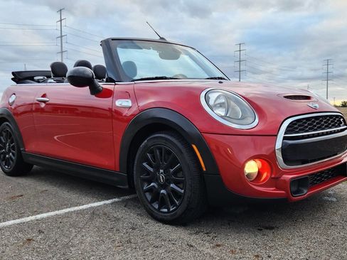 Used 2017 MINI Cooper S image 5