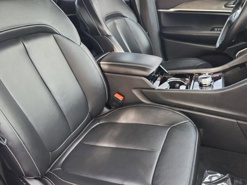 Used 2022 Jeep Grand Cherokee Limited image 19