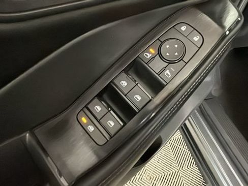 Used 2023 Nissan Rogue SV w/ SV Premium B Package AWD/4WD image 10