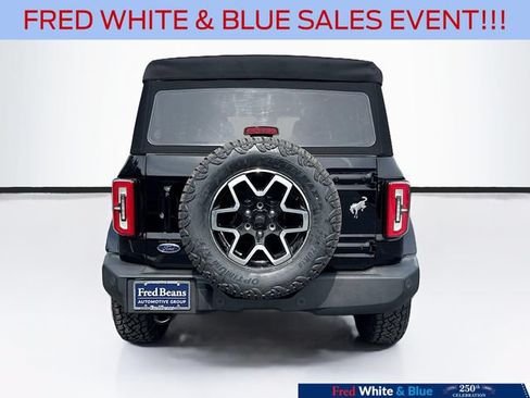 Used 2022 Ford Bronco Outer Banks AWD/4WD image 6