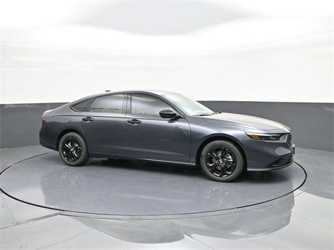 New 2025 Honda Accord SE image 14