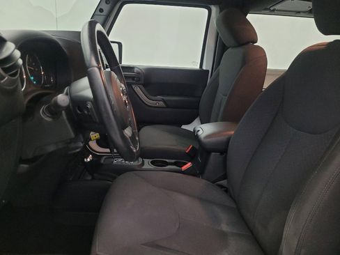 Used 2016 Jeep Wrangler Sport w/ Connectivity Group AWD/4WD image 17